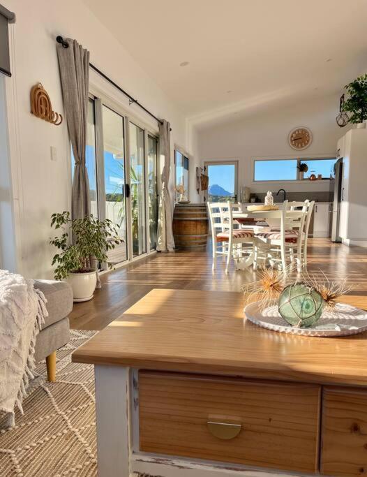 Viola - Seaside Retreat Villa Coles Bay Eksteriør bilde